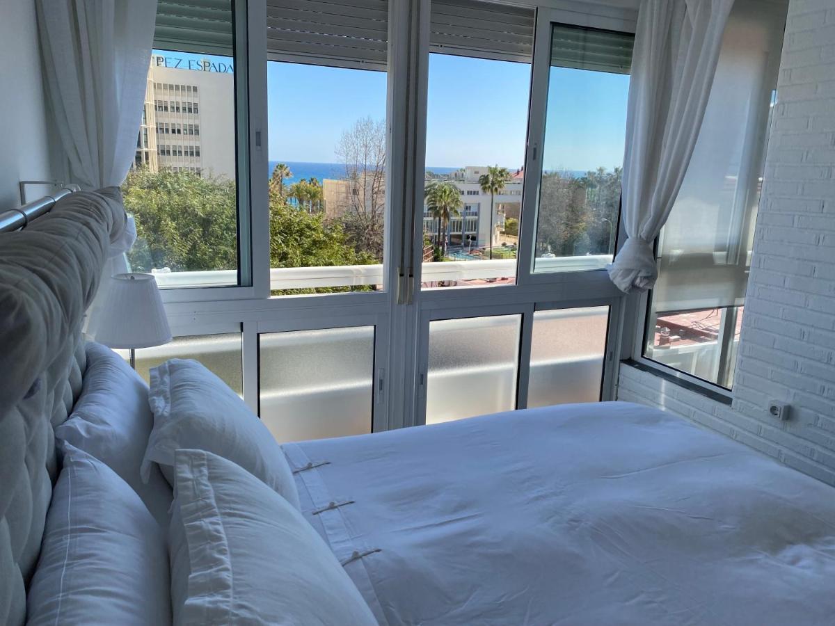 Precioso Apartamento La Carihuela Torremolinos Luaran gambar